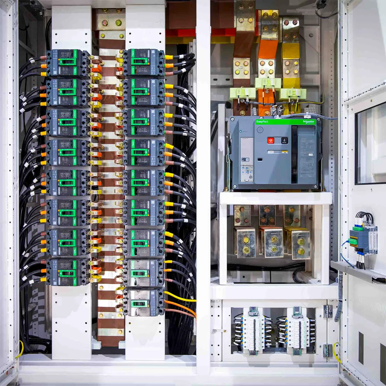 switchboard inside Giga Air Box