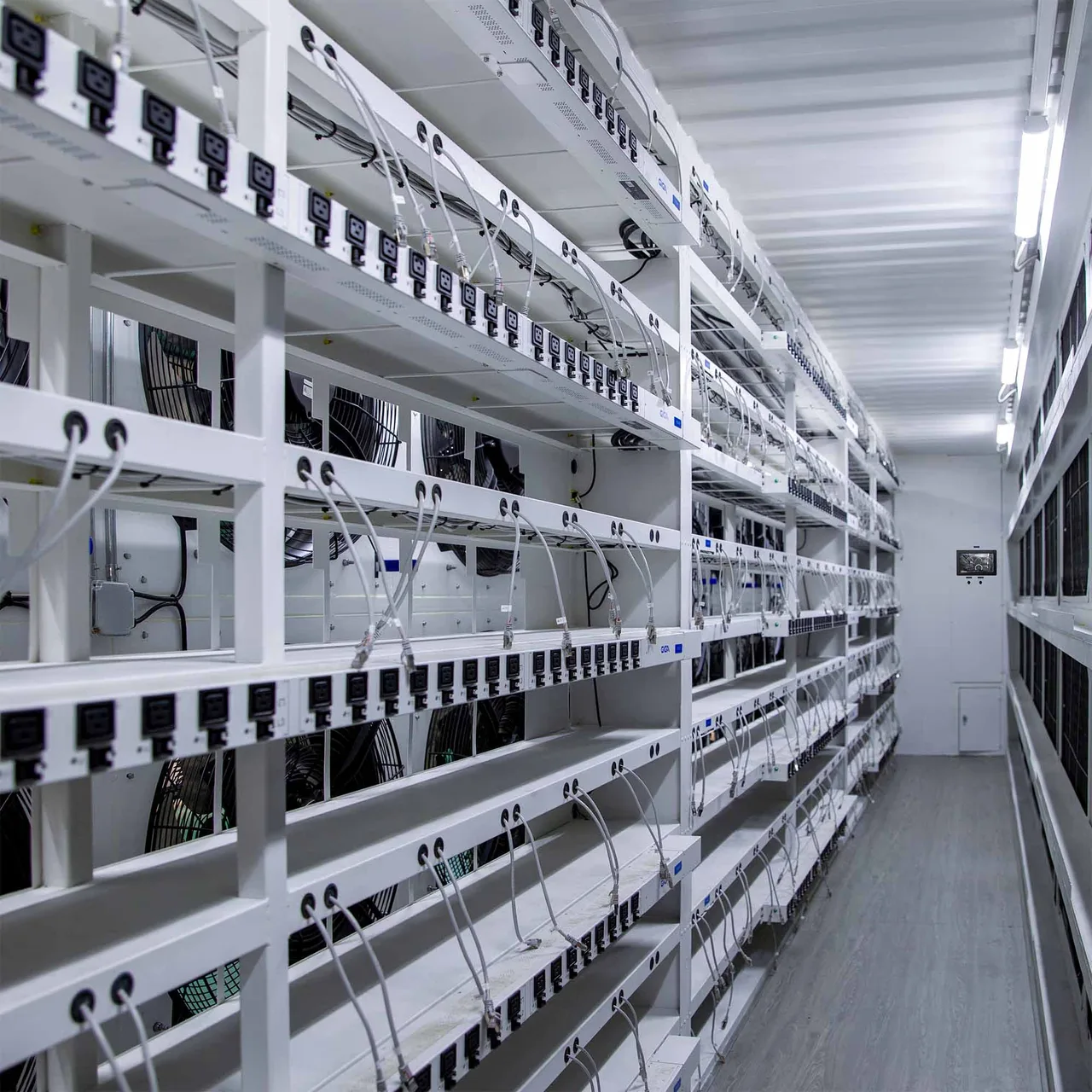 inside of Giga Box Air bitcoin mining container