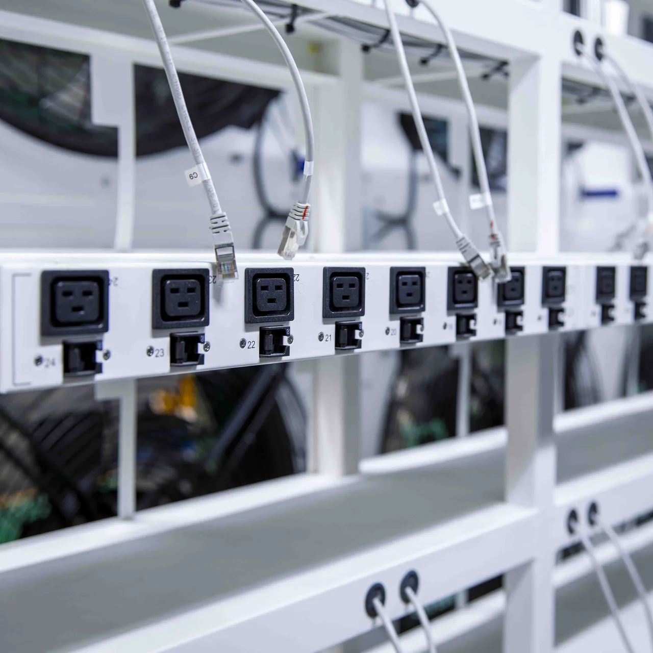 close up inside Giga Box Air bitcoin mining container
